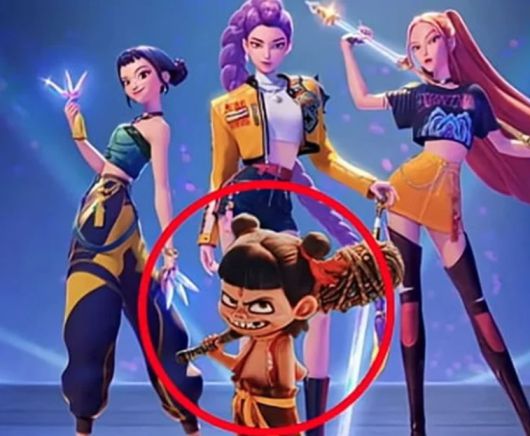 케데헌 캐릭터들 사이에 너자(붉은 색 원)를 삽입한 게시물. [SNS 갈무리]