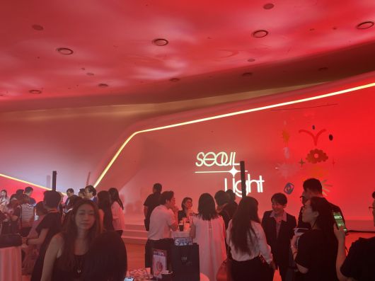 서울 라이트 개막식에 참석한 관계자들. 손인규 기자