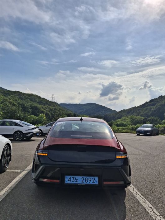 아이오닉 6 N 라인 후면 [김성우 기자]