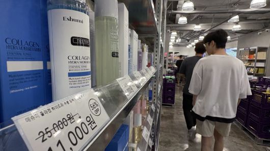 저렴한 가격에 화장품을 판매하는 오프뷰티가 소비자들의 선택을 받고 있다. 박연수 기자