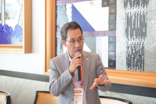 이동훈 SK바이오팜 대표가 지난 5월 미국 보스턴에서 열린 ‘바이오 USA 2025’를 계기로 기자간담회를 하고 있다. [SK바이오팜 제공]