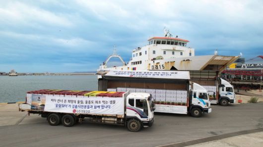 강릉시에 기부하는 LG생활건강의 프리미엄 먹는 샘물 ‘울림워터’