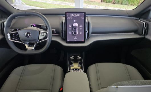 EX30 크로스컨트리 실내. 서재근 기자