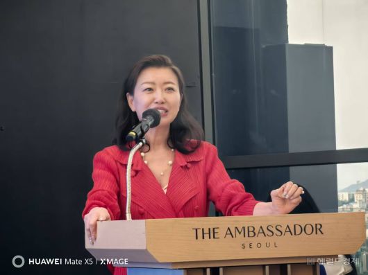 박림 중용국제그룹 회장 겸 AIE 2025 조직위원회 한국대표는 지난 15일 서울 중구 앰배서더 서울 풀만 호텔에서 열린 ‘2025 글로벌 스마트 기계 및 전자제품 박람회’ 홍보회에서 축사를 하고 있다. [사진=정경수 기자]