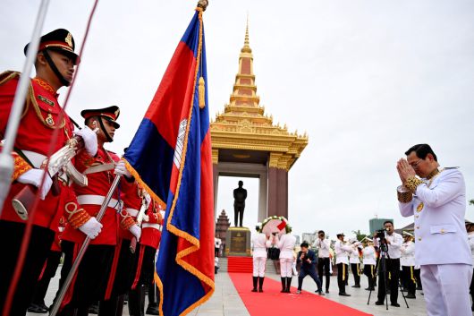 코엣 리쓰 캄보디아 법무장관이 15일 수도 프놈펜에서 기념식에 참여하고 있다. [AFP]