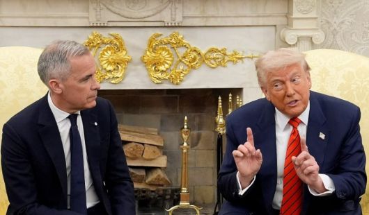 지난 5월 마크 카니 캐나다 총리(왼쪽)와 트럼프 미국 대통령이 백악관에서 회담을 갖고 있다.[AP]