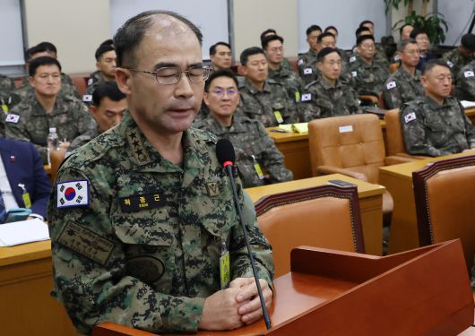곽종근 특수전사령관이 지난해 12월 서울 여의도 국회에서 열린 국방위원회의 긴급 현안질의에서 의원 질의에 답변하고 있다. [뉴시스]