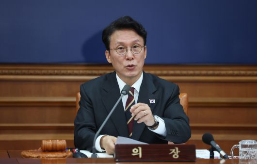 김민석 국무총리가 25일 정부서울청사에서 열린 국무회의에서 발언을 하고 있다. [연합]