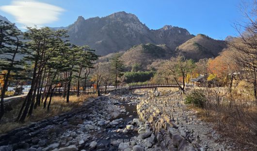 신흥사 앞 개천