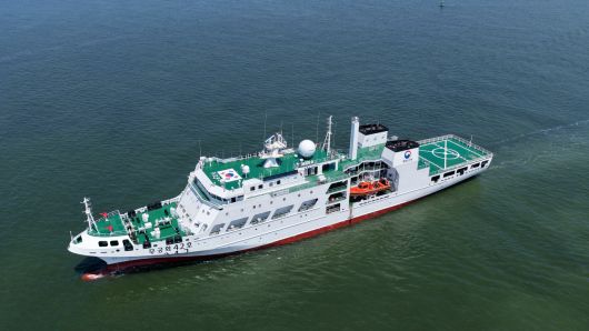 4500톤급 친환경 액화천연가스(LNG) 추진 국가어업지도선 무궁화42호 [해양수산부 제공]