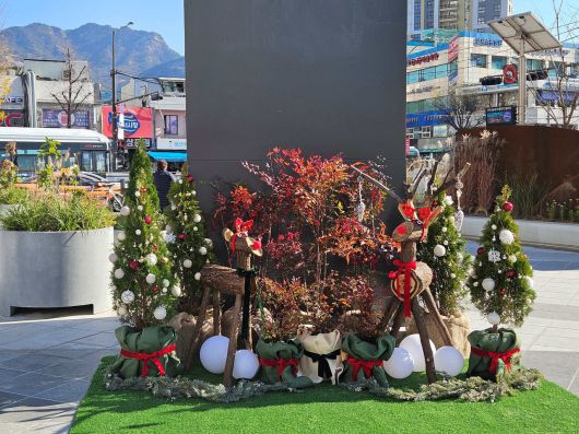 GTX연신849광장 겨울 정원으로 새롭게 단장