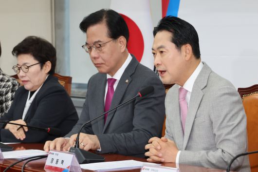 장동혁 국민의힘 대표가 국회에서 열린 ‘혼용무도’ 이재명 정권 6개월 국정평가 회의에서 발언하고 있는 모습  [연합]