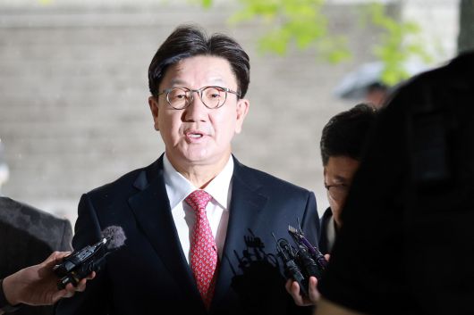 윤석열 정부와 통일교 간 ‘정교 유착’의 발단으로 지목된 국민의힘 권성동 의원이 지난 16일 서울 서초구 서울중앙지법에서 열린 구속 전 피의자 심문(영장실질심사)에 출석하고 있다. [연합]