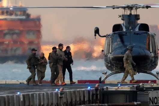 니콜라스 마두로 베네수엘라 대통령의 뉴욕 법원 출석을 위해 헬리콥터가 동원됐다. [로이터]