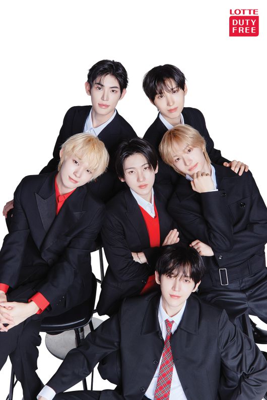 롯데면세점 모델로 선정된 킥플립 [롯데면세점 제공]