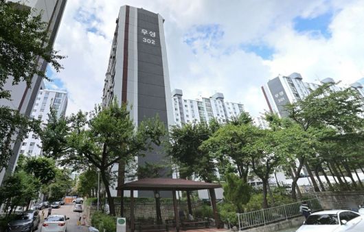 경매에서 49명이 올린 동작구 사당우성 3단지. [네이버 로드뷰]