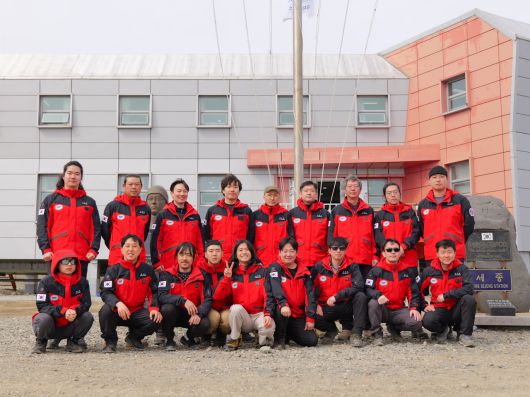 제37차 남극세종과학기지 월도대원들. 본인 제공