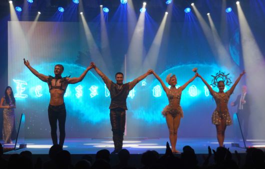 코스타세레나 크루즈의 선상 공연