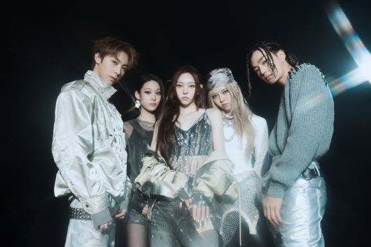 올데이 프로젝트 [더블랙레이블 제공]