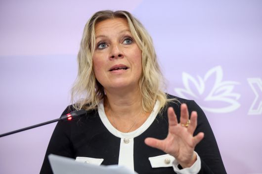 러시아 외무부 대변인 마리야 자하로바가 러시아 섬 루스키섬에 위치한 극동연방대학교에서 열린 2025 동방경제포럼(EEF)의 일환으로 진행된 ‘아시아 – 세계로 가는 관문: 글로벌 미디어 공간에서 아시아 대륙의 역할’ 세션에 참석하고 있다.[연합]