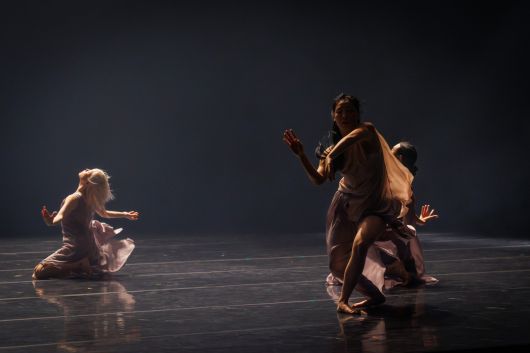 휴먼스탕스 신작 무용 ‘이윽고’ [한국문화예술위원회 제공]