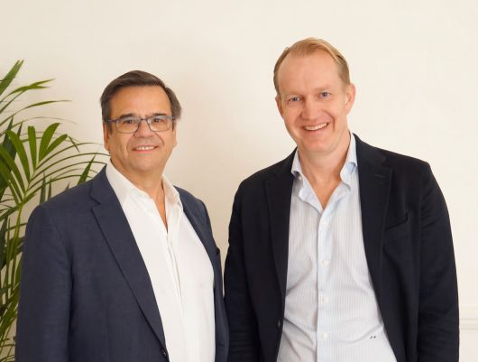 제레미 콜러(Jeremy Coller) 콜러캐피탈 창립자(왼쪽)와 페르 프란젠(Per Franzén) EQT파트너스 최고경영자(CEO). [EQT파트너스 제공]