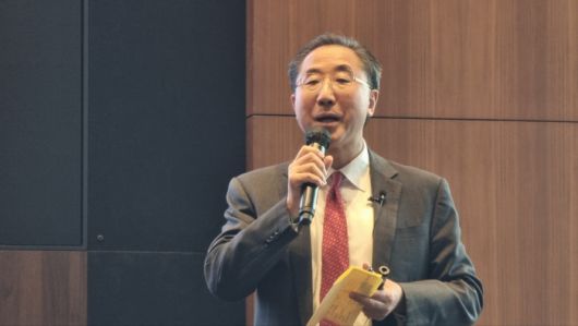 이남우 한국기업거버넌스포럼 회장이 서울 여의도에서 열린 신년 기자회견에서 발표를 진행 중이다. 사진=한승재 기자