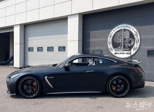 메르세데스-벤츠 AMG GT 2세대 신형 'GT 55 4MATIC+'. 사진=황예인 기자