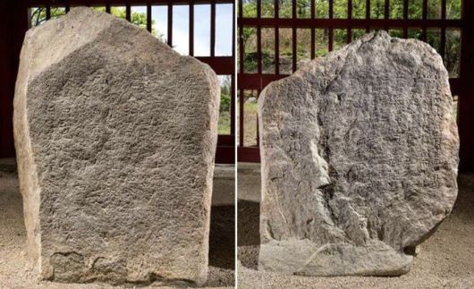 왼쪽은 청제건립비(앞면), 오른쪽은 청제수리비(뒷면)