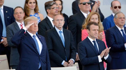 2017 프랑스의 군사 퍼레이드에 참석한 트럼프 (사진=게티이미지코리아)