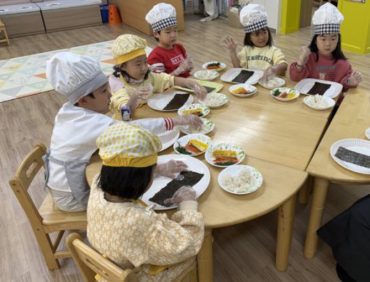 원아들의 돌봄교실 참여 사진