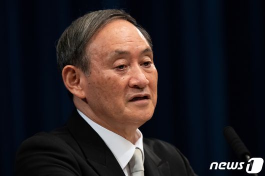 스가 요시히데 일본 총리 <자료사진> © 로이터=뉴스1