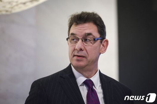 앨버트 불라 화이자 최고경영자(CEO) <자료사진> © AFP=뉴스1