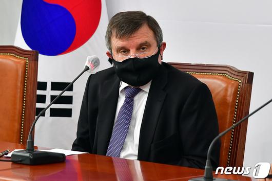 뉴스1