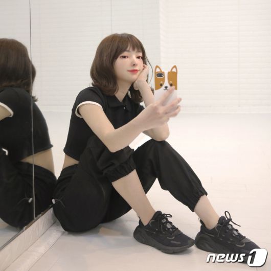 스마일게이트가 만든 디지털 휴먼 '한유아'. (사진=스마일게이트 홈페이지 캡처)© 뉴스1