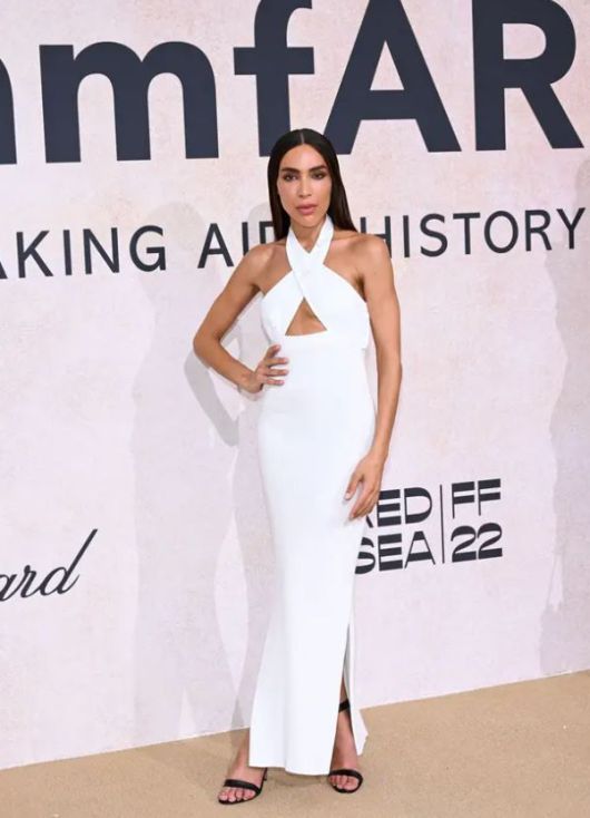 트랜스젠더 모델 최초로 플레이보이지 표지를 장식한 이네스 라우. (스포츠 바이블 갈무리)