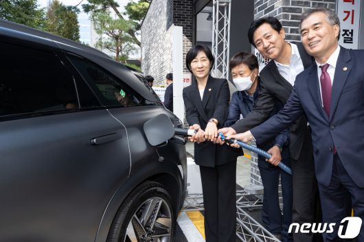 뉴스1
