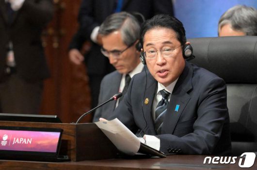 기시다 후미오 일본 총리가 6일(현지시간) 인도네시아 자카르타 컨벤션 센터에서 열린 아세안 정상회의 중 일본-아세안 정상회담에 참석을 하고 있다. 2023.9.7 ⓒ AFP=뉴스1 ⓒ News1 우동명 기자