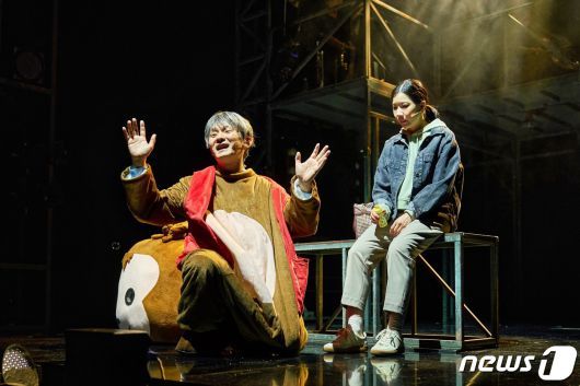 뮤지컬 '쇼맨_어느 독재자의 네 번째 대역배우' 공연사진