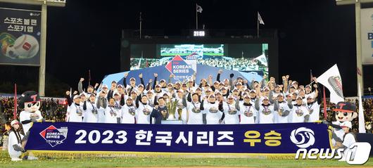 뉴스1