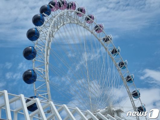 강원 속초시 속초해수욕장 대관람차 '속초아이'(뉴스1 DB)