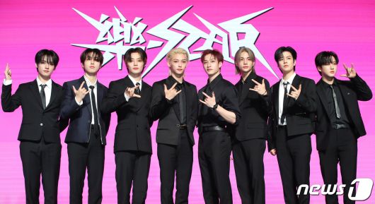 그룹 스트레이키즈(Stray Kids)의 리노(왼쪽부터)와 한 아이엔, 필릭스, 방찬, 현진, 승민, 창빈 / 뉴스1 ⓒ News1 권현진 기자