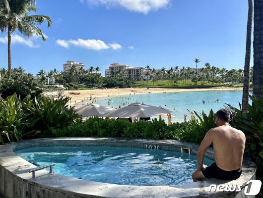 전용 해변과 해변과 이어진 자그마한 자쿠지ⓒ News1