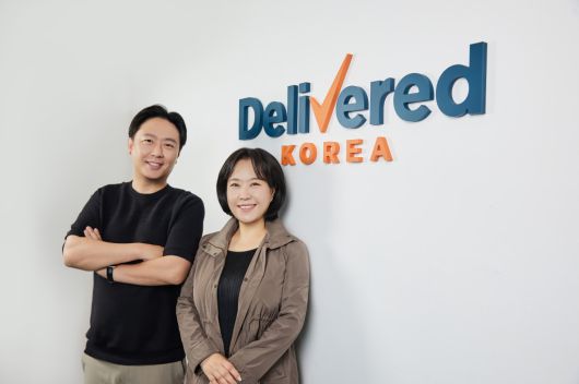 김종익 딜리버드코리아 대표(왼쪽)와 김재은 이사(오른쪽). /딜리버드코리아 제공