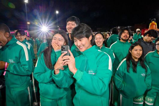 '오징어 게임2' LA 프리미어