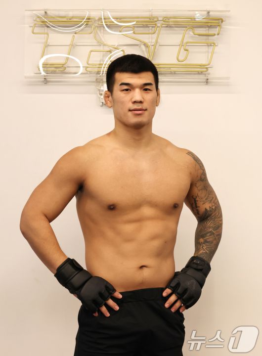 UFC 진출 22호 한국인 파이터 고석현 선수가 22일 오후 서울 강남구 하바스 mma에서 뉴스1과 인터뷰에 앞서 포즈를 취하고 있다. 2025.1.22/뉴스1 ⓒ News1 임세영 기자
