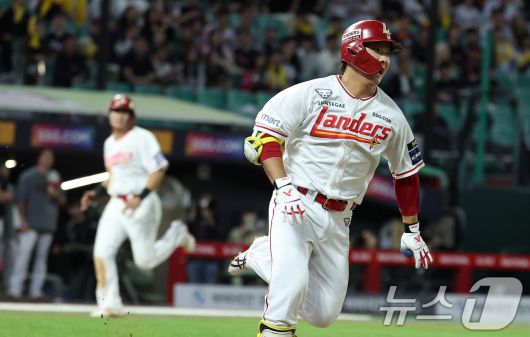 SSG 랜더스 최준우. /뉴스1 DB ⓒ News1 김성진 기자