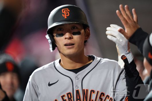 샌프란시스코 자이언츠 이정후가 23일(한국시간) 열린 2025 메이저리그 밀워키 브루어스전에서 4타수 무안타 1볼넷 1득점을 기록했다.  ⓒ 로이터=뉴스1
