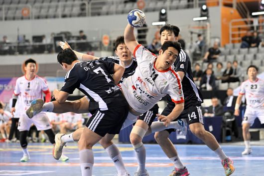 두산이 SK를 꺾고 H리그 통합 우승을 차지했다.(H리그 제공)