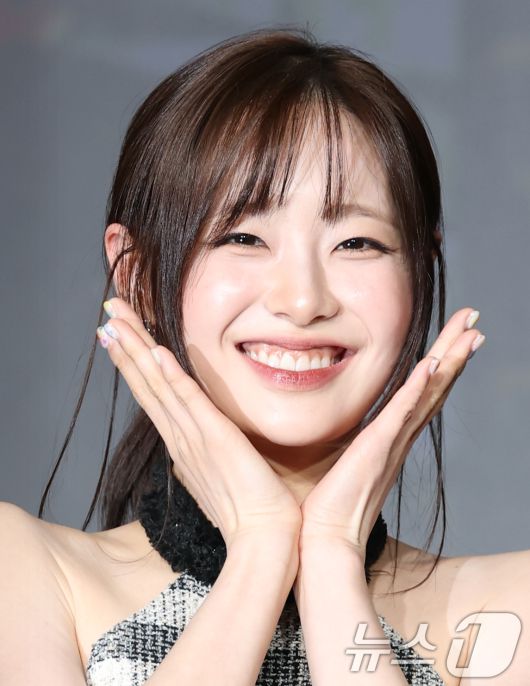 가수 츄가 29일 서울 마포구 호텔 나루 서울 엠갤러리에서 열린 넷플릭스 ‘데블스 플랜: 데스룸’ 제작발표회에 참석해 포즈를 취하고 있다. ‘데블스 플랜’은 다양한 직업군의 플레이어가 7일간 합숙하며 최고의 브레인을 가리는 두뇌 서바이벌 게임 프로그램이다. 2025.4.29/뉴스1 ⓒ News1 권현진 기자